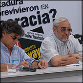 Debate culpó al Estado de asfixiar prensa que combatió a Pinochet