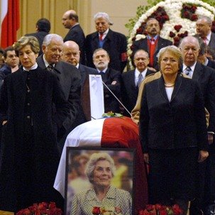 La presencia de un asesino, agravia el funeral de Hortensia Bussi