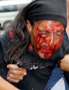 Carabineros dispara al rostro de manifestantes y quema bandera Rapanui en Isla de Pascua