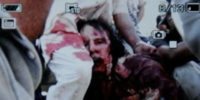El linchamiento de Muammur al-Gaddafi