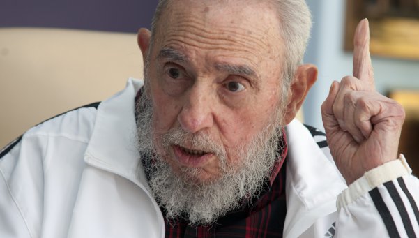 Dura carta de Fidel: No necesitamos que el Imperio nos regale nada